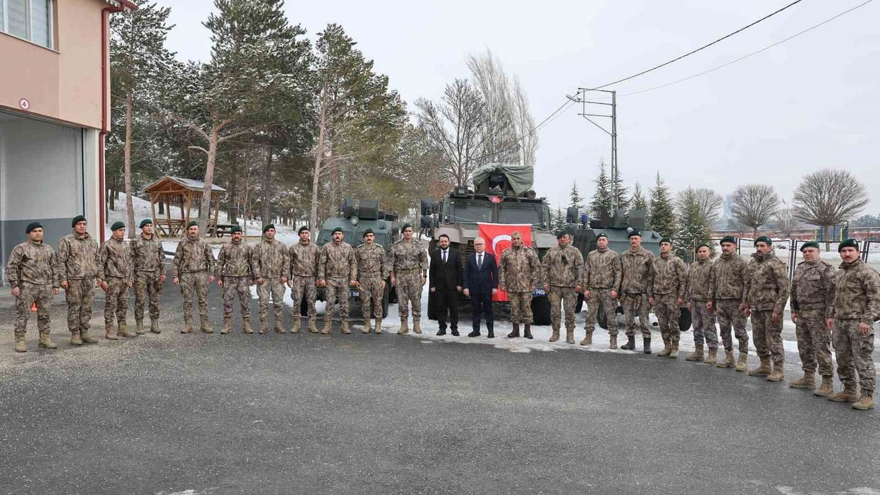 Sivas'tan PÖH Timleri Dualarla Suriye'ye Uğurlandı