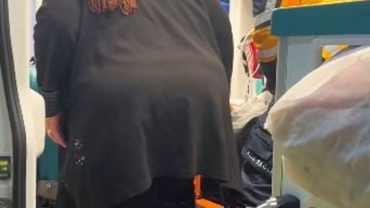 Sivas Zara Alıçlıseki'de hasta için 5 saatlik çalışma: Kapalı köy yolu açıldı