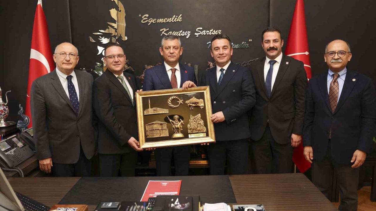 Sivrihisar'dan TBMM Çıkarması: Dökmeci ve CHP Heyeti Özel ile Buluştu