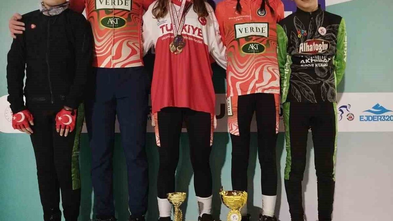 Snowbike Türkiye Şampiyonası’nda Akhisar Rüzgarı — Erzurum 17-18 Ocak 2025