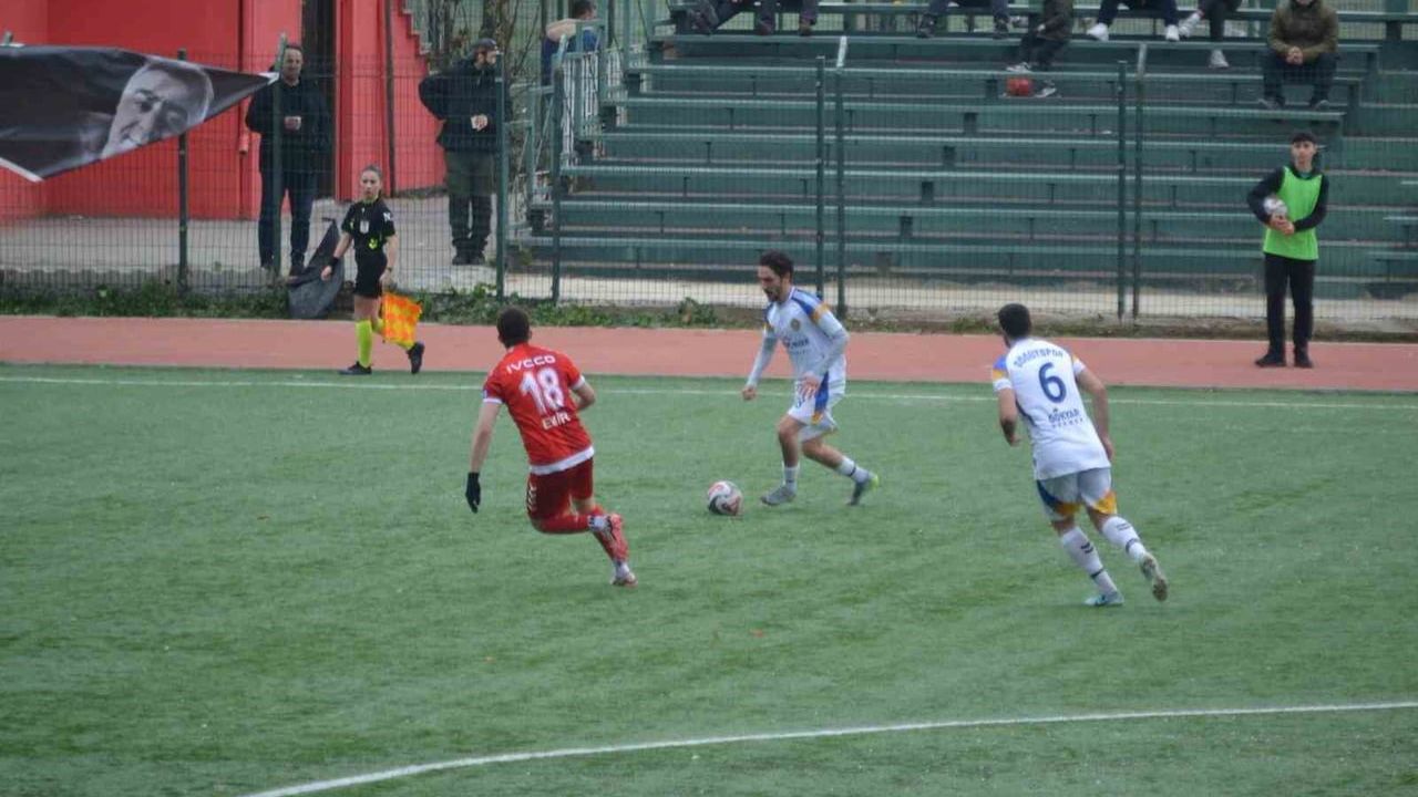 Söğütspor Gemlikspor Deplasmanında 1-1 Berabere Kaldı