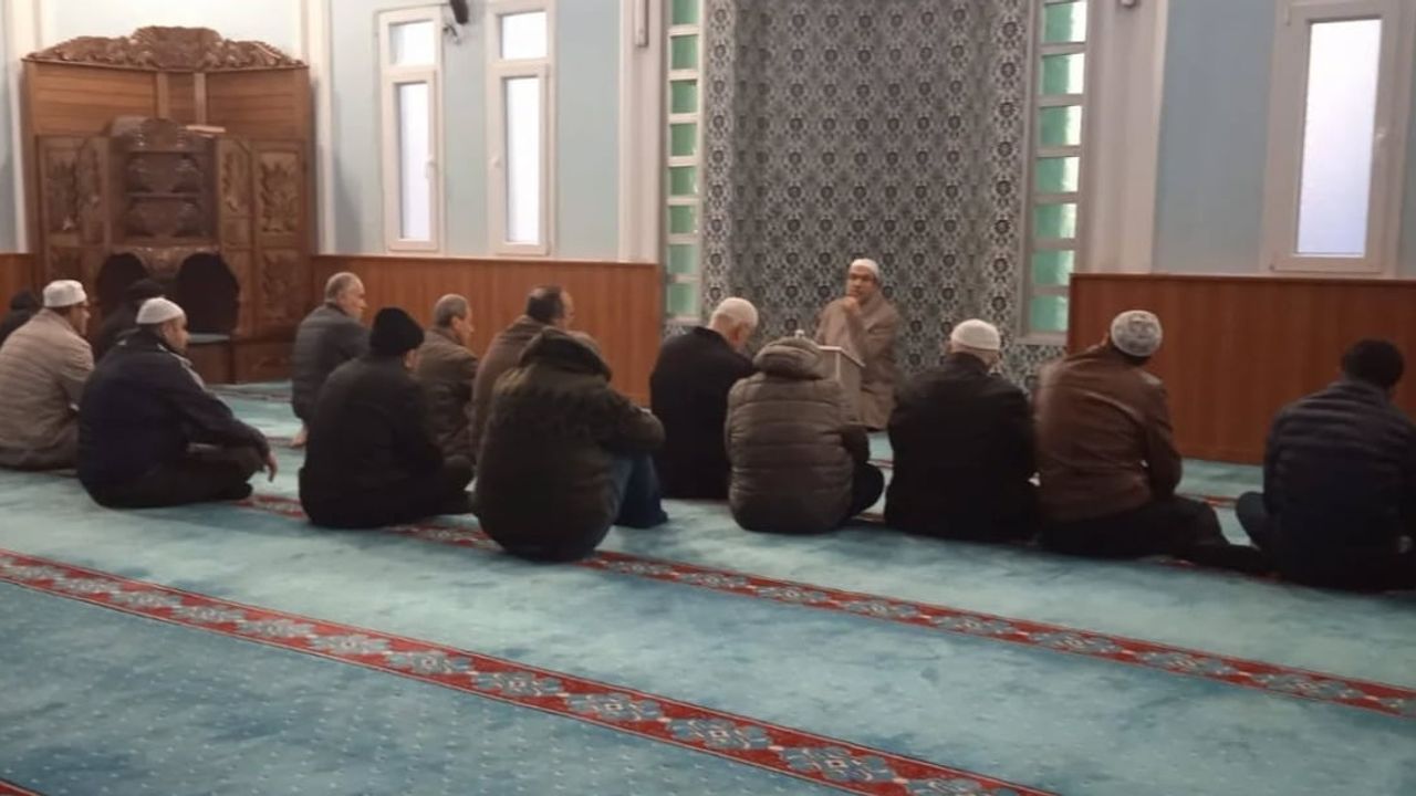 Söke'de Hacı Ahmet Özbaş Camii'nde Sabah Namazı Buluşması
