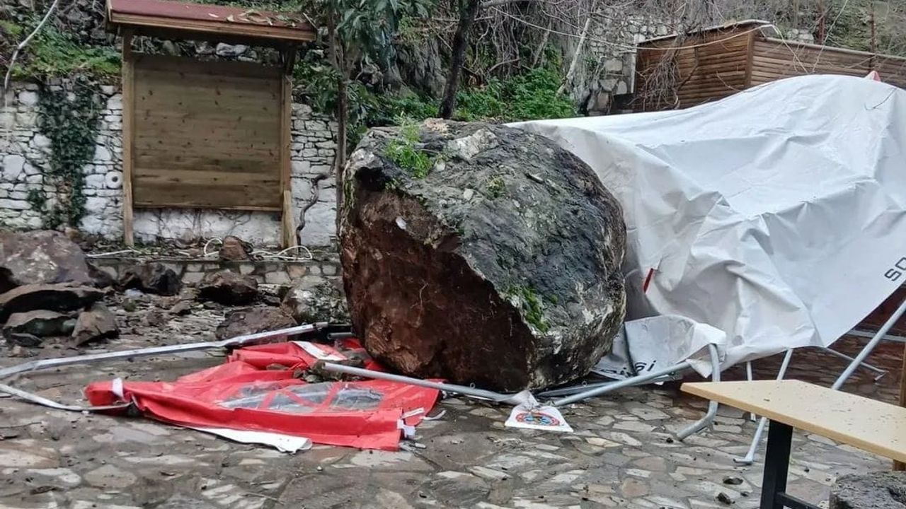 Soma Darkale'de Heyelan: 40 Oluk Çeşmeleri Riskli Bölge İlan Edildi