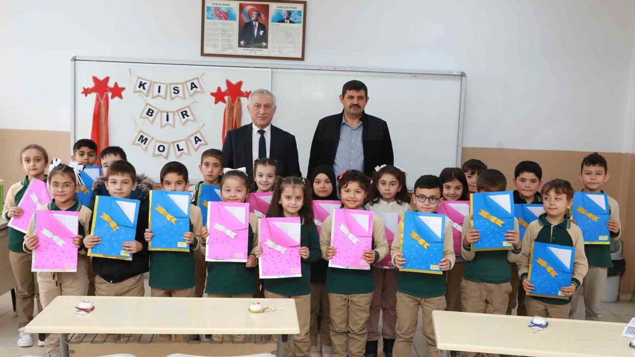 Suluova'da 9 Bin Öğrencinin Karne Heyecanı