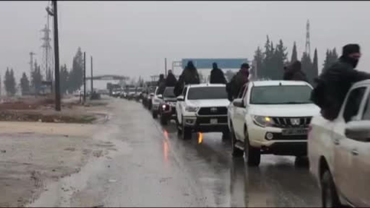 Suriye Ordusu Halep'e Geniş Çaplı Askeri Sevkiyat Başlattı