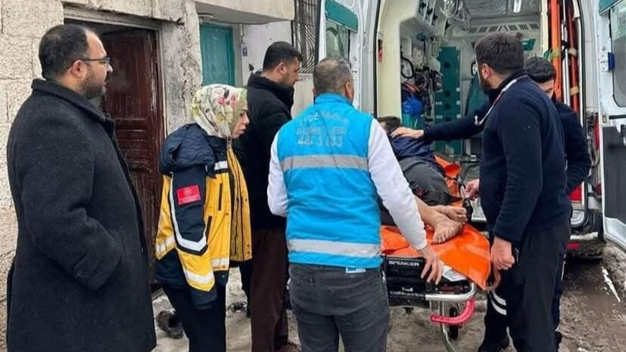 Suruç’ta Şiddet İddiası: Alzheimer’lı Kaynana ve Çocuklarına Şiddet Uyguladığı İddia Edilen Baba Tedaviye Sevk Edildi