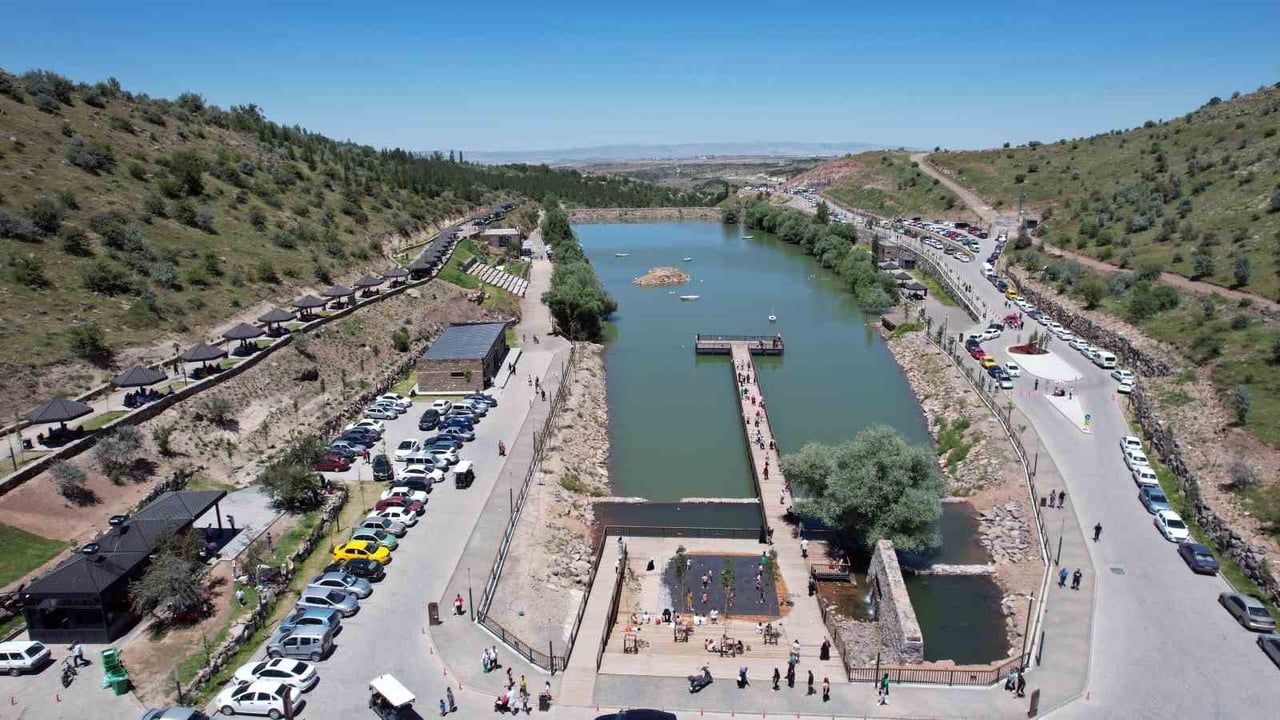 Talas'ta yaşam alanlarına rekor ilgi: Ziyaretçi sayısı nüfusun 4,4 katı