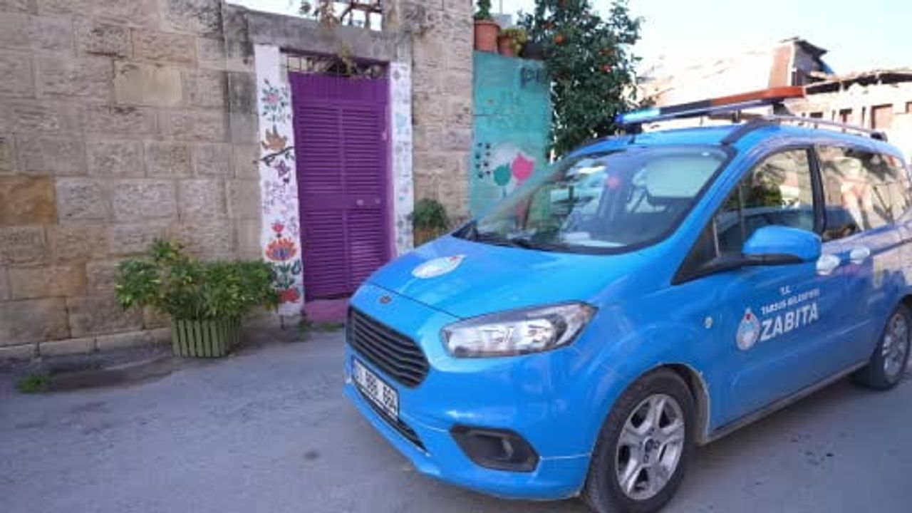 Tarsus'ta Kötü Koku İhbarı: 28 Kamyon, 168 Ton Atık Çıkarıldı