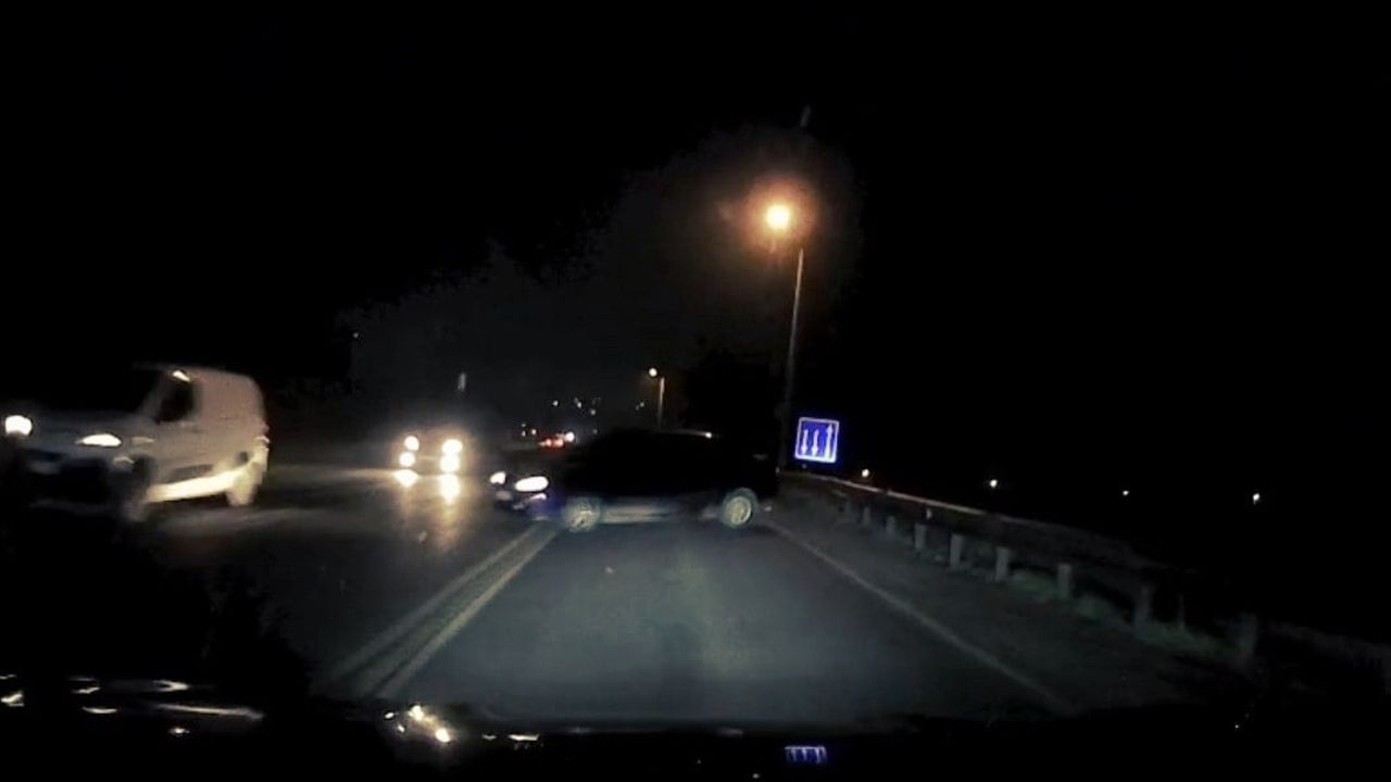 Tekirdağ Çorlu'da Virajda Kayan Araç Kaza Eşiğinden Döndü — Araç Kamerası Kaydetti