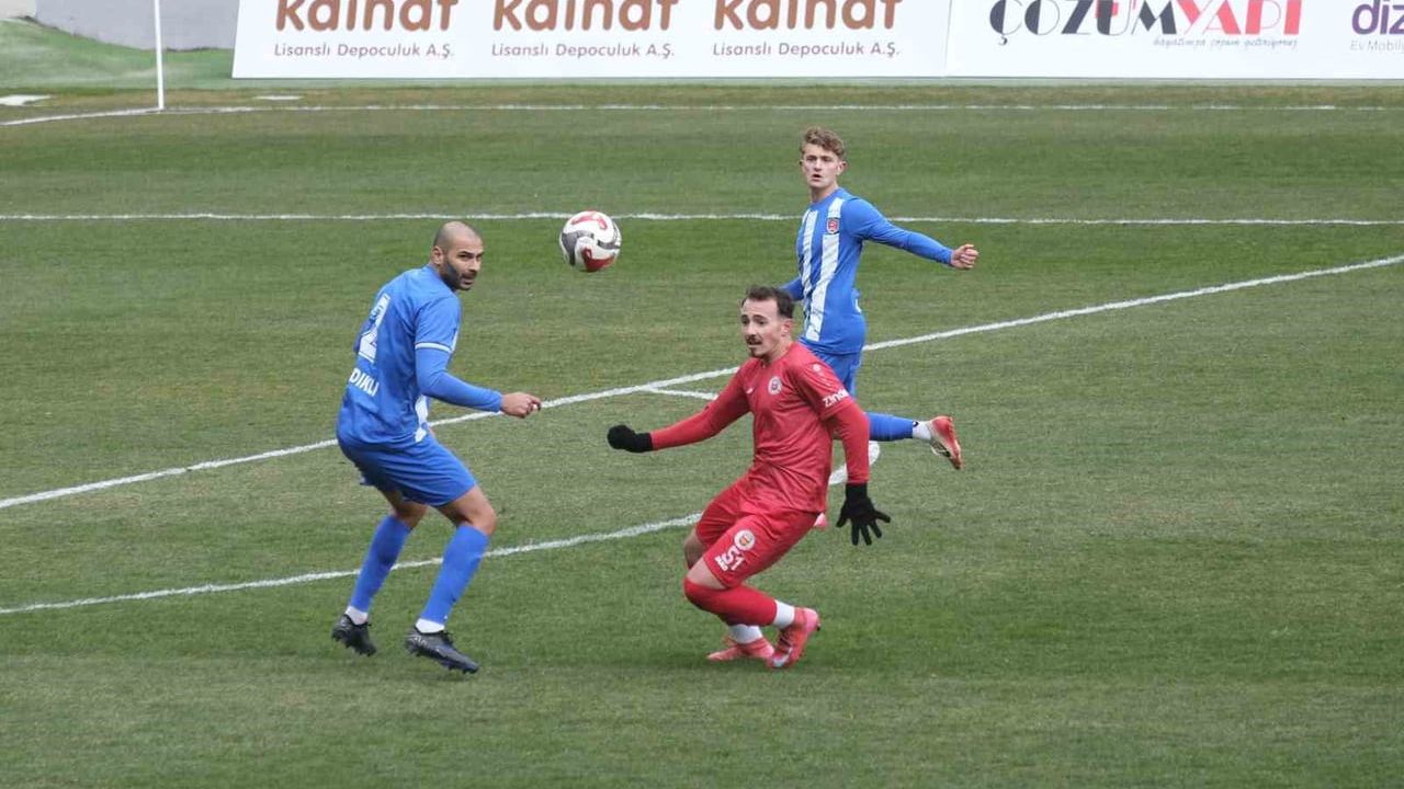 TFF 2. Lig: Karaman FK 0-4 Kepezspor — Kepezspor'tan farklı galibiyet