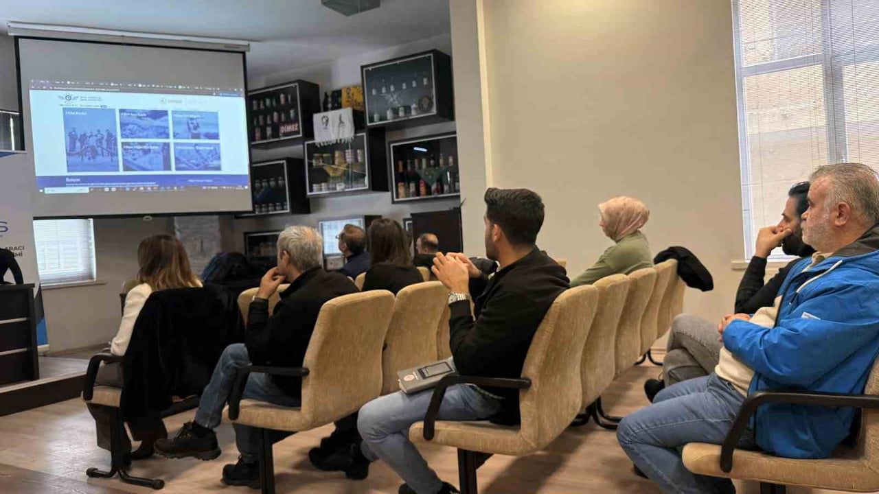 Tokat'ta 35 Basın Mensubuna İHA-1 Ticari Dron Eğitimi