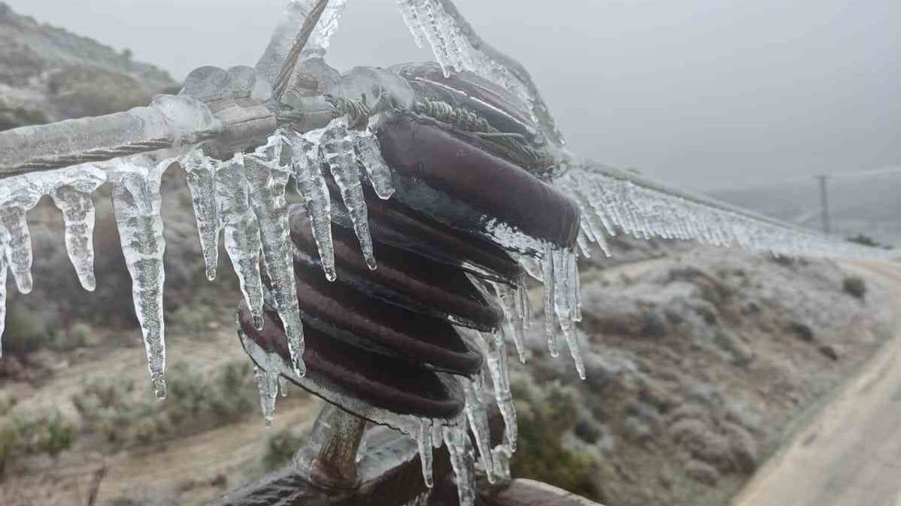 Toroslar EDAŞ Hatay’ta Zorlu Kışa Karşı 274 Kişilik Ekiple Mücadele Ediyor