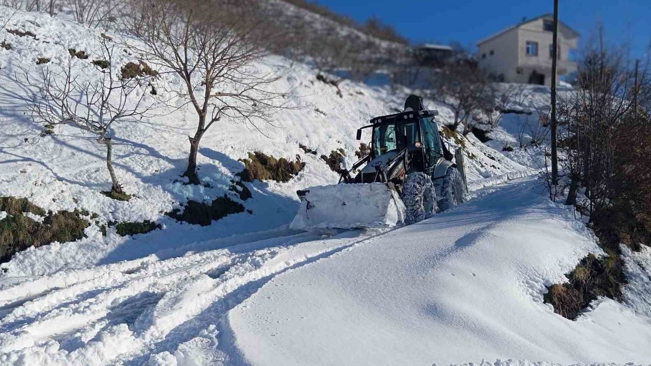 Trabzon Büyükşehir: 18 ilçede kapalı yol kalmadı
