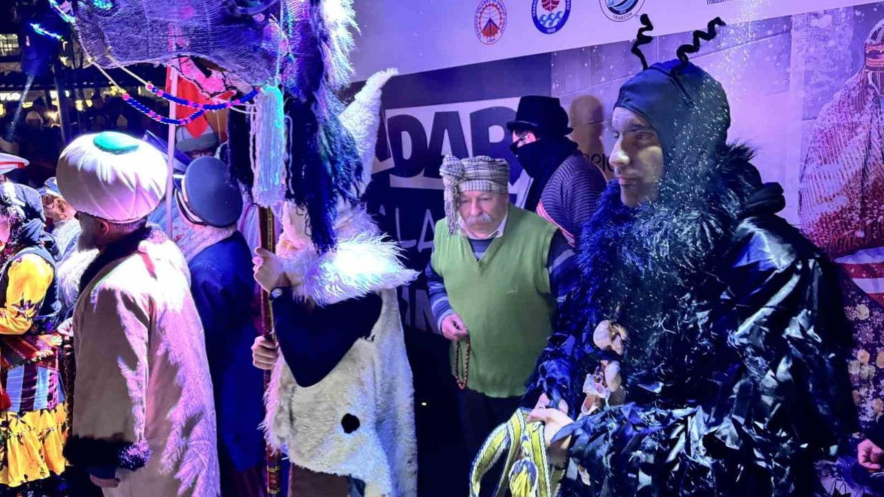 Trabzon'da 13 Ocak Kalandar Coşkusu: Renkli Kostümler ve Ritüeller