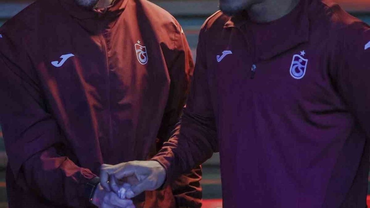 Trabzonspor'da Yeni Transfer Chibuike Nwaiwu İlk Antrenmanına Çıktı