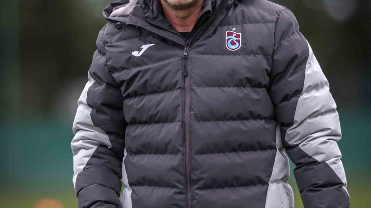 Trabzonspor İstanbulspor maçı öncesi İstanbul'a gitti — 20 kişilik kadro