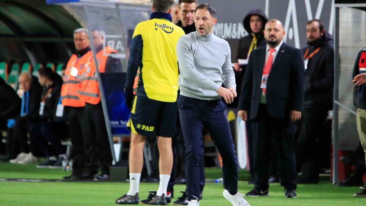 Trendyol Süper Lig: Corendon Alanyaspor 2-3 Fenerbahçe