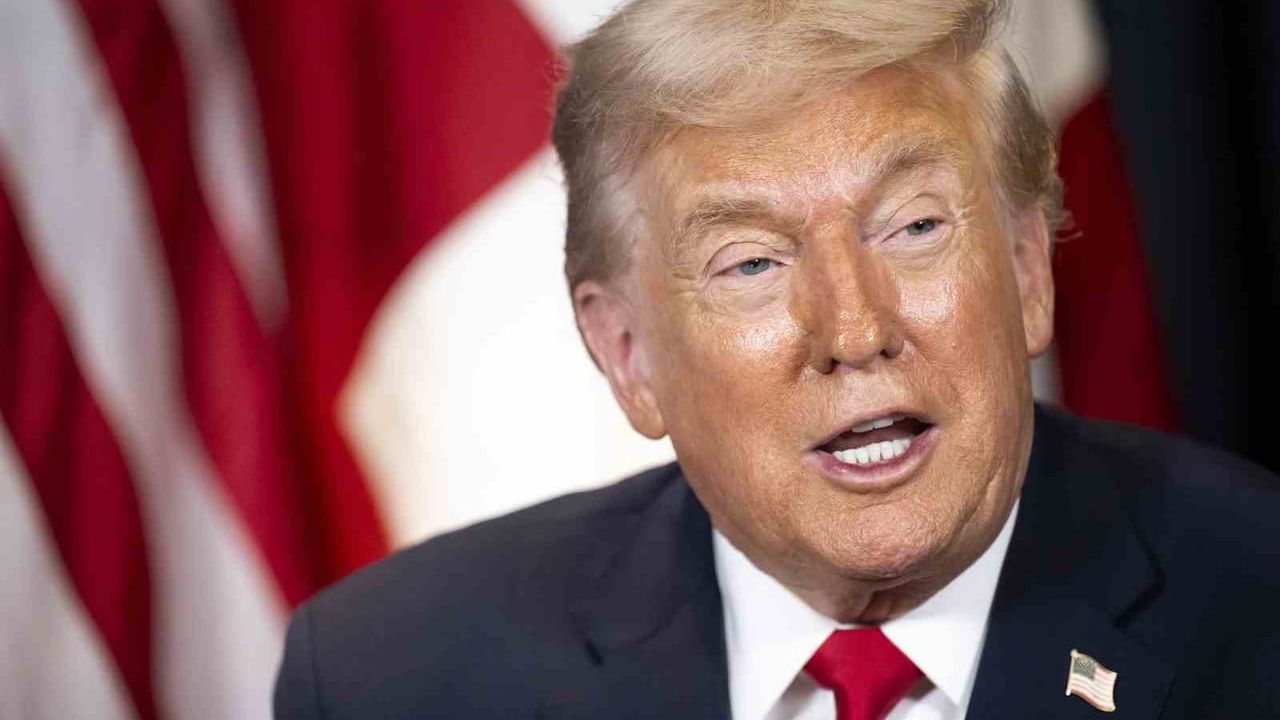 Trump: "Çin, bir zamanlar büyük bir ülke olan Kanada’yı tamamen ele geçiriyor"