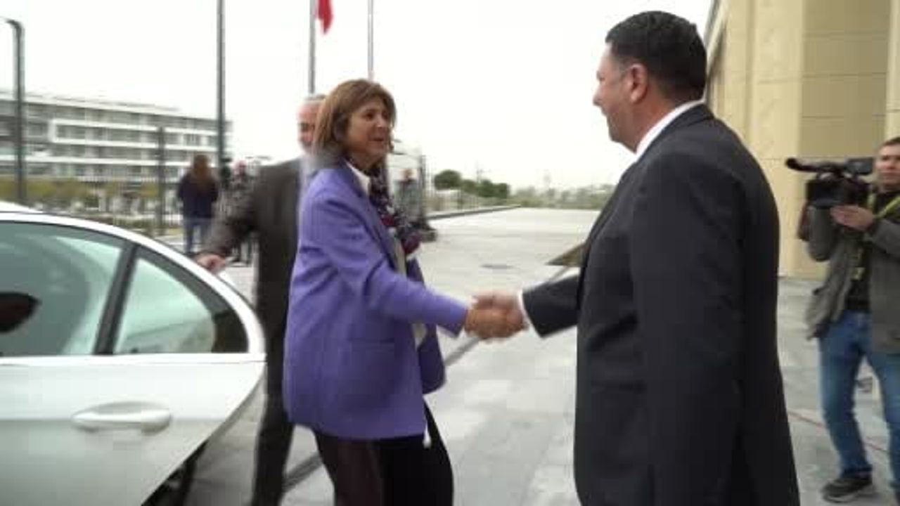 Tufan Erhürman, BM Temsilcisi Mara Angela Holguin ile Lefkoşa’da Görüştü