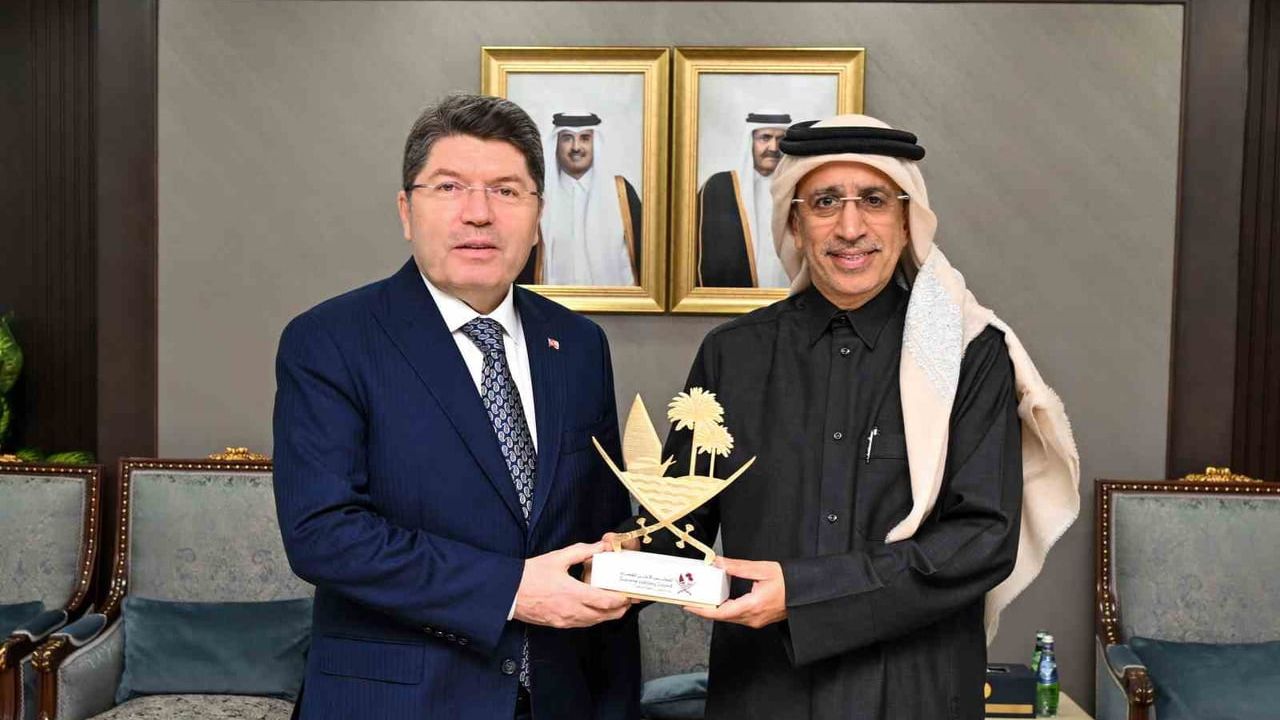 Tunç Doha'da Katar Başsavcısı ve Yüksek Yargı Başkanıyla Görüştü