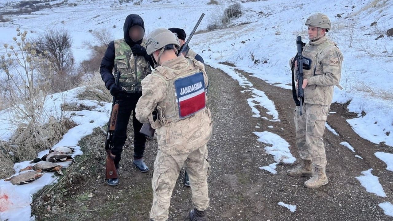 Tunceli'de Suça Geçit Yok: Kaçak Avcılara 165 bin 317 TL Ceza, E.D. Tutuklandı