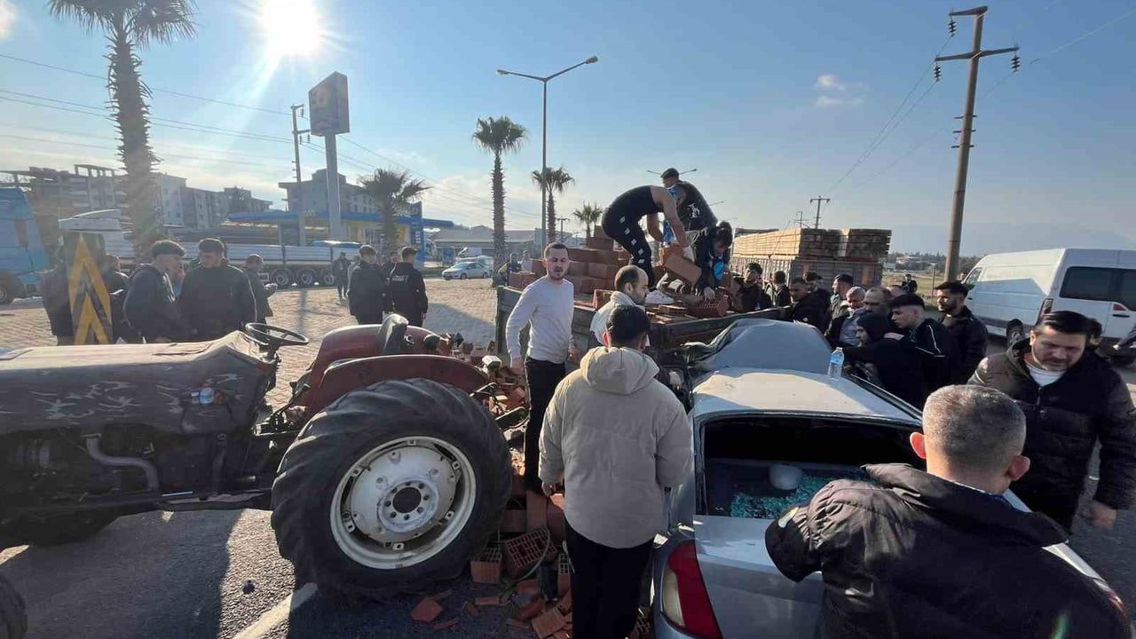 Turgutlu'da Kaza: Kütahyaspor Taraftarları Yaralı Sürücüye Koştu
