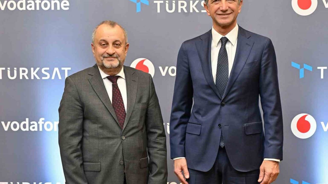 Türksat ve Vodafone’dan Stratejik Fiber Altyapı İş Birliği