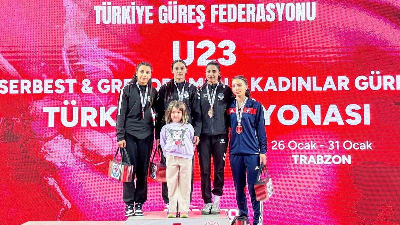 U23 Türkiye Kadınlar Güreş Şampiyonası: Yalova Termal Belediyespor Liderliğe Oturdu
