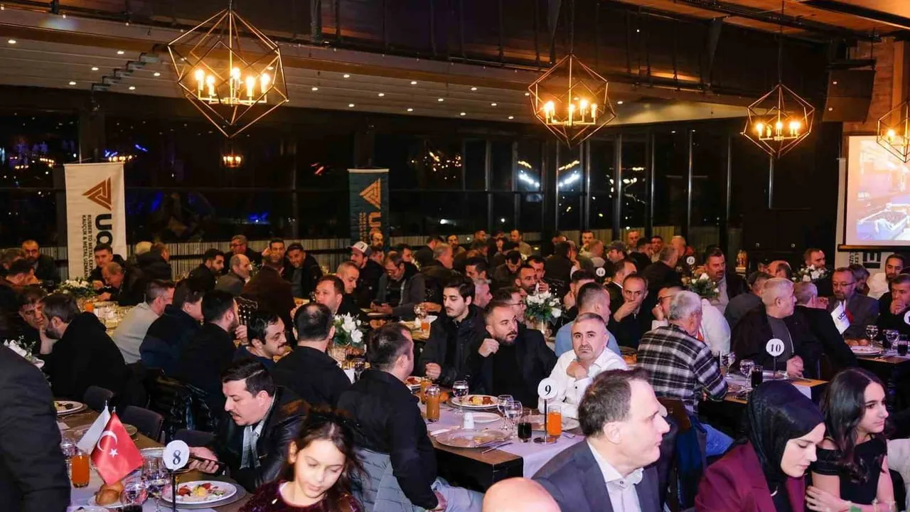 ÜÇEL Kauçuk 2025'i Geleneksel Yıl Sonu Gecesiyle Uğurladı