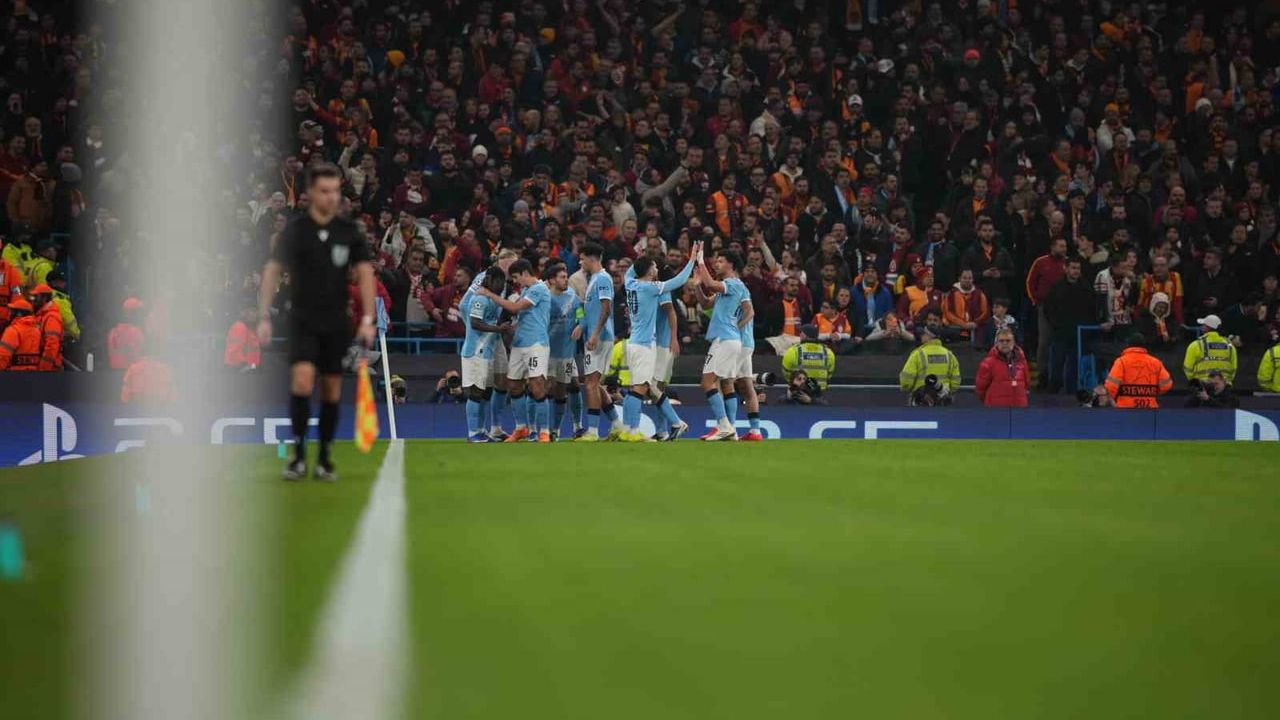 UEFA Şampiyonlar Ligi: Manchester City 2-0 Galatasaray (İlk Yarı)