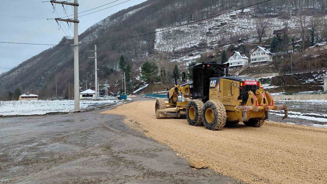 Uğur Köyünde Malzemeli Yol Bakımı Tamamlandı — Düzce