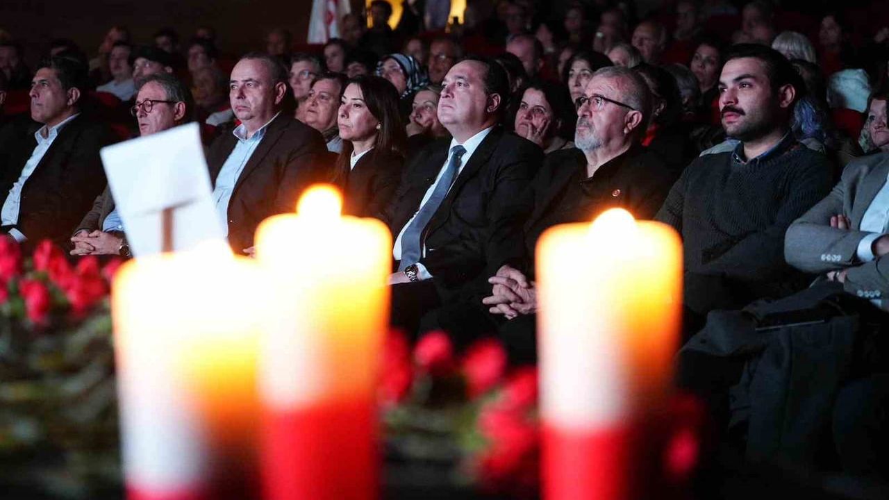 Uğur Mumcu Manisa'da 33. Yılında Anıldı