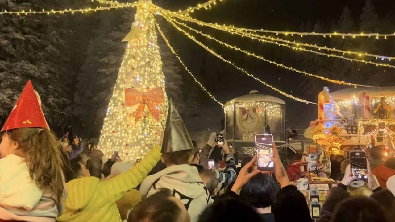 Uludağ’da 2026 Coşkusu: Gökyüzü Havai Fişeklerle Aydınlandı