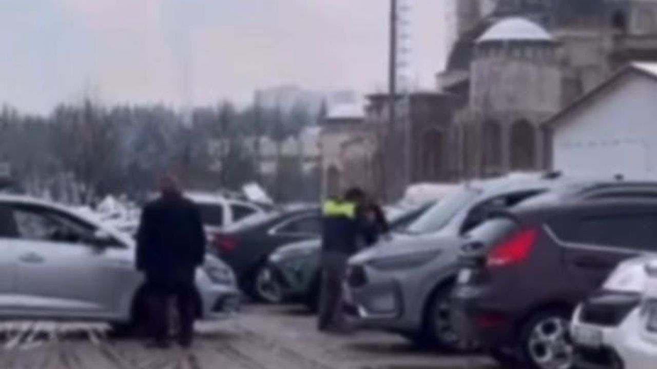 Uludağ Üniversitesi Otoparkında Kısa Süreli Kavga