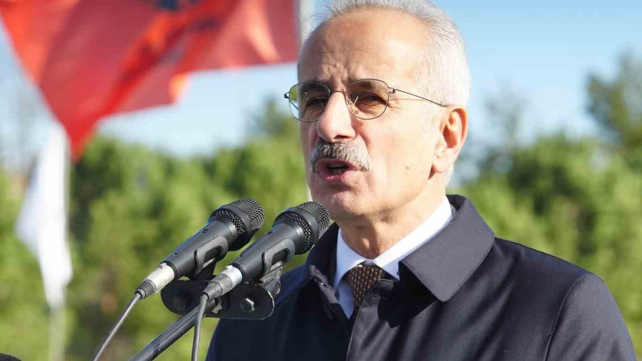 Uraloğlu: Ankara‑Samsun Hızlı Treni Tamamlandığında Seyahat 2,5 Saate Düşecek