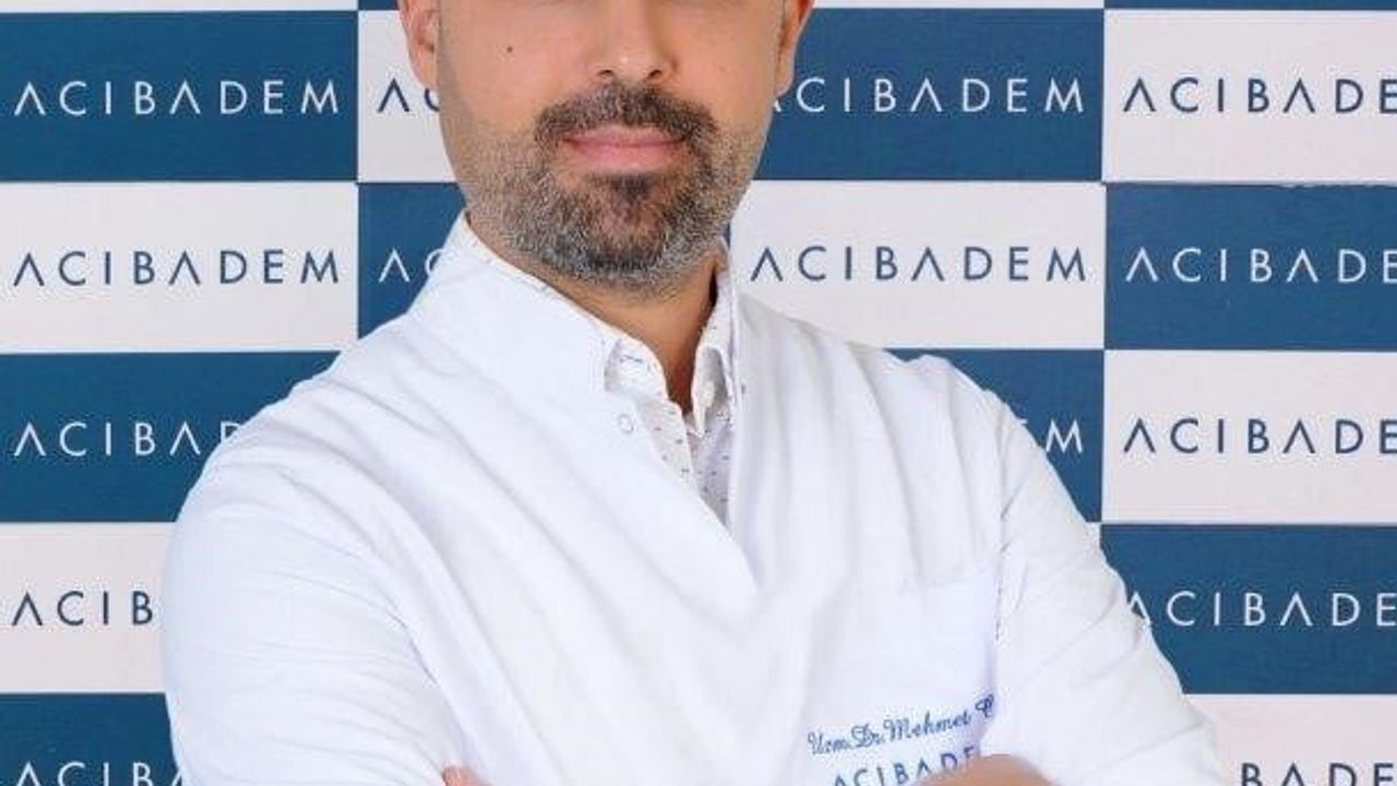 Uzmandan boyun fıtığı uyarısı: Telefona bakarken boyuna 25-30 kg yük biniyor