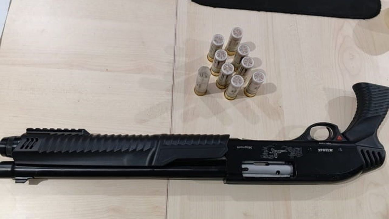 Uzunköprü'de ruhsatsız av tüfeği ele geçirildi