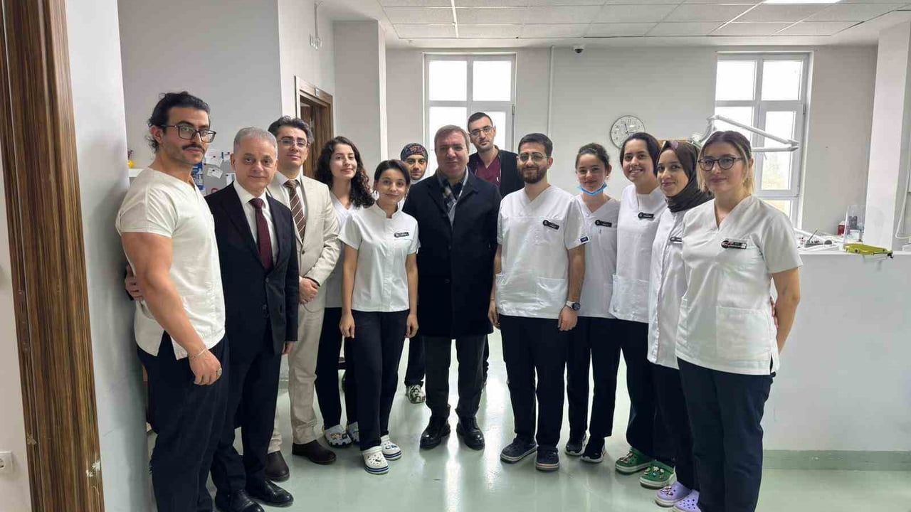 Vali Aydoğdu Erzincan Ağız ve Diş Sağlığı Hastanesi'ni Ziyaret Etti
