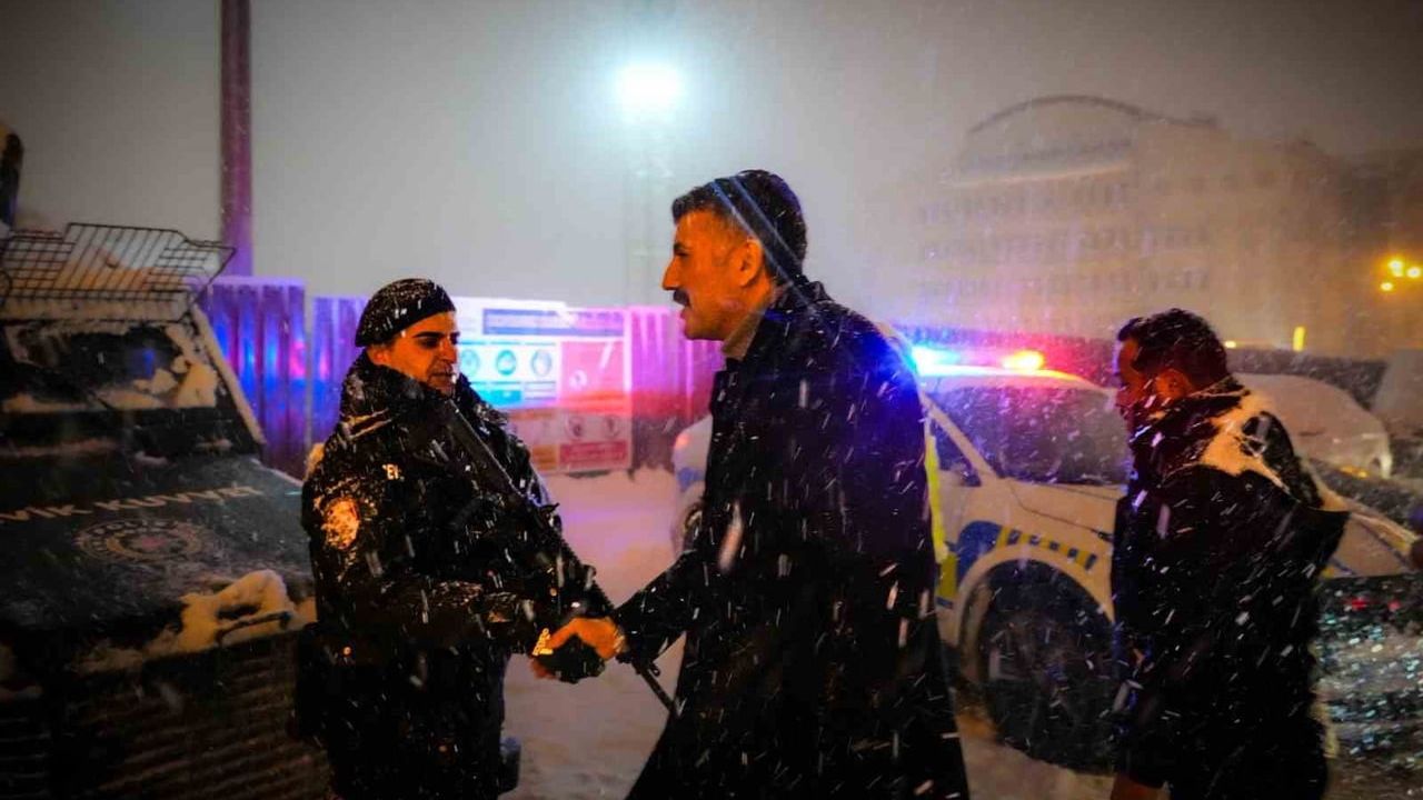 Vali Çelik'ten Hakkari'de Yeni Yıl Ziyaretleri