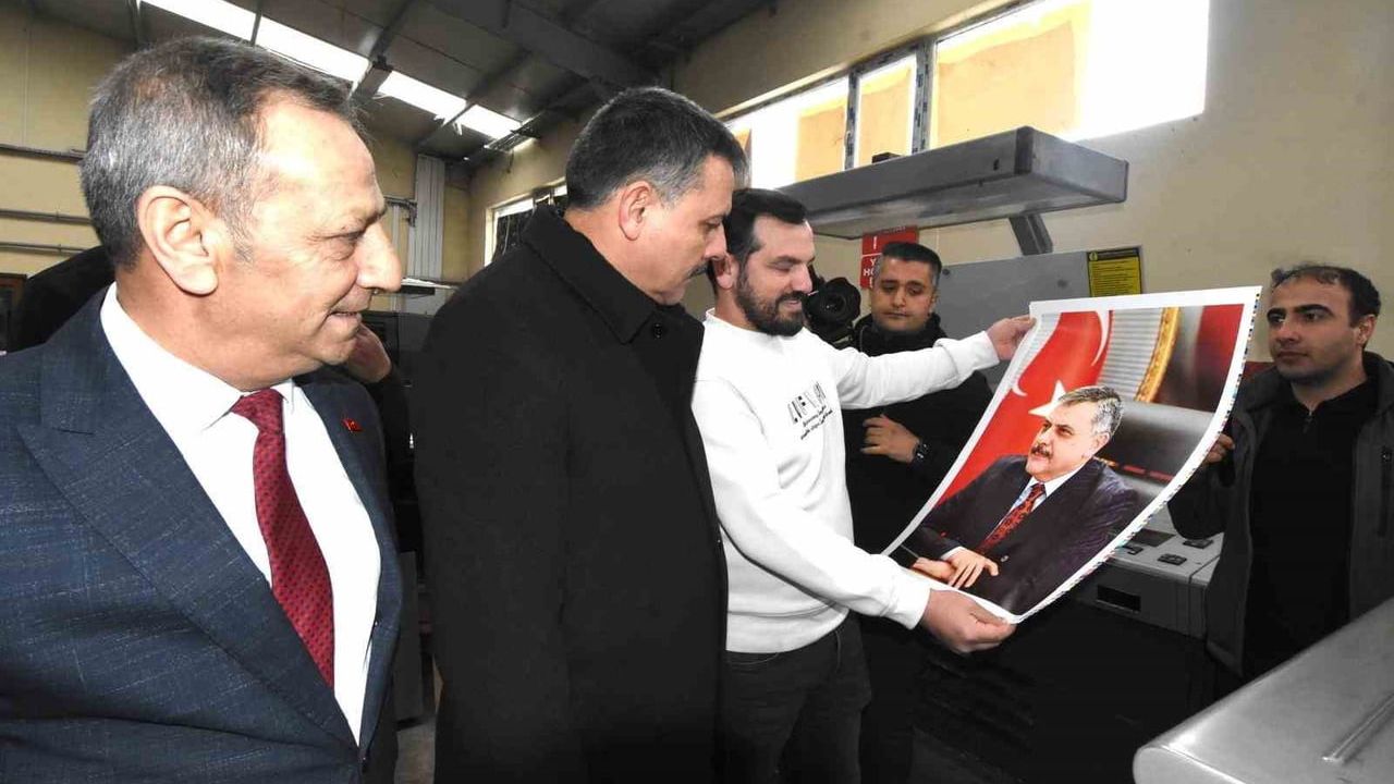 Vali Çiftçi, Zafer Ofset'i Ziyaret Etti — 42’nci Yılda Erzurum'a İstihdam