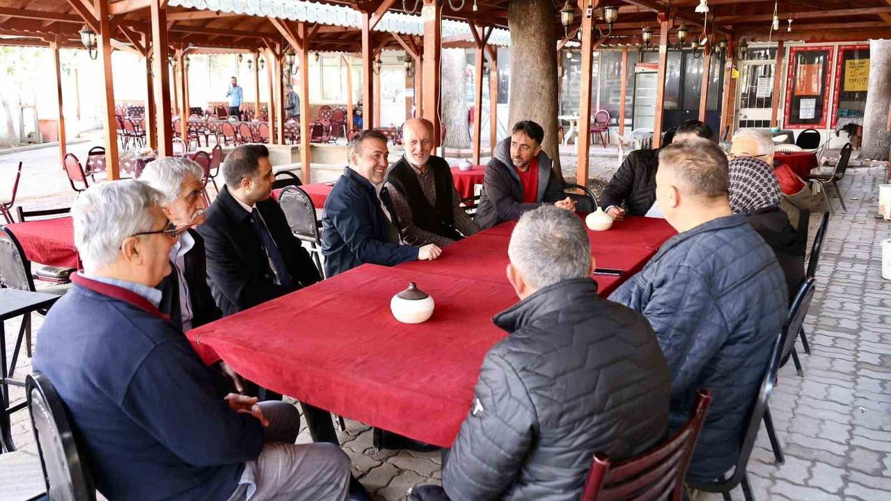 Vali Faik Oktay Sözer Söğüt’te Esnaf ve Vatandaşlarla Buluştu