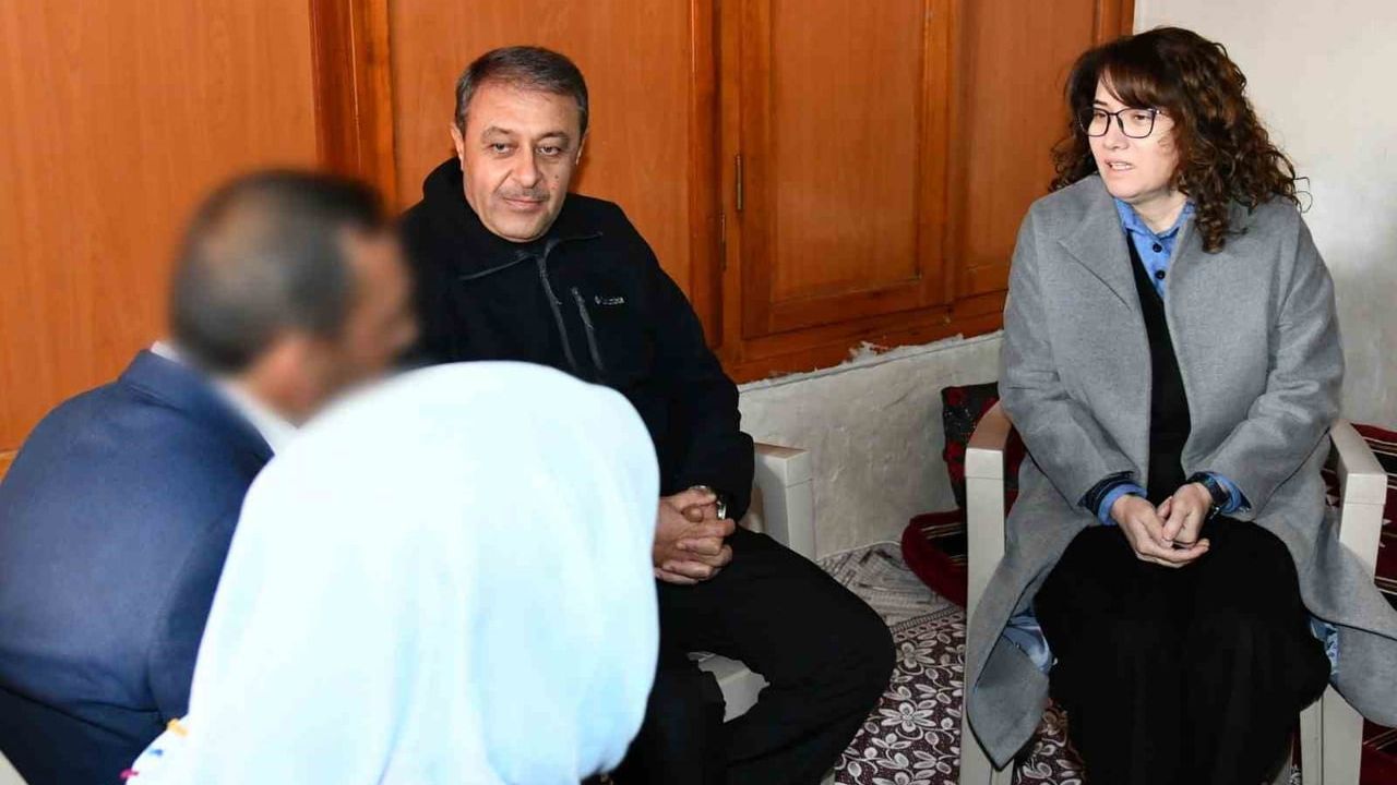 Vali Şıldak 'Umuda Kapı Açıyorum' Projesiyle Ev Ziyaretlerine Devam Ediyor