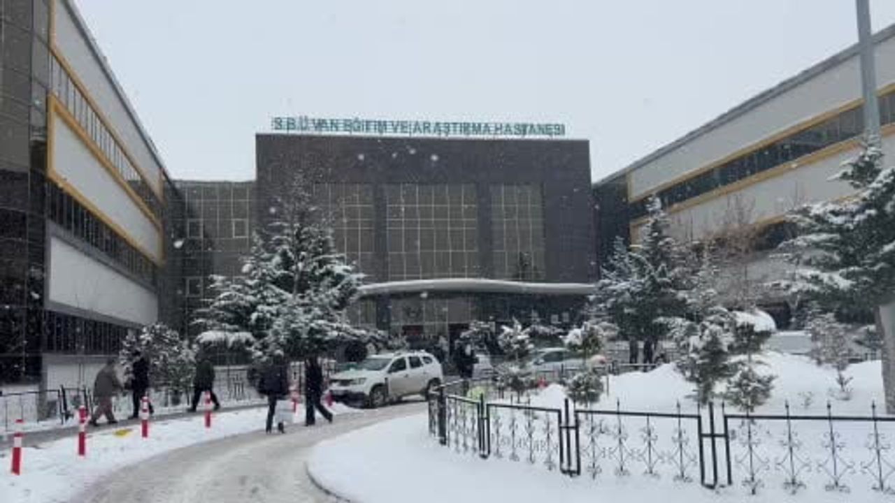 Van'da İlk Kez: Uniportal VATS ile Göğüs Açılmadan Sol Üst Lobektomi