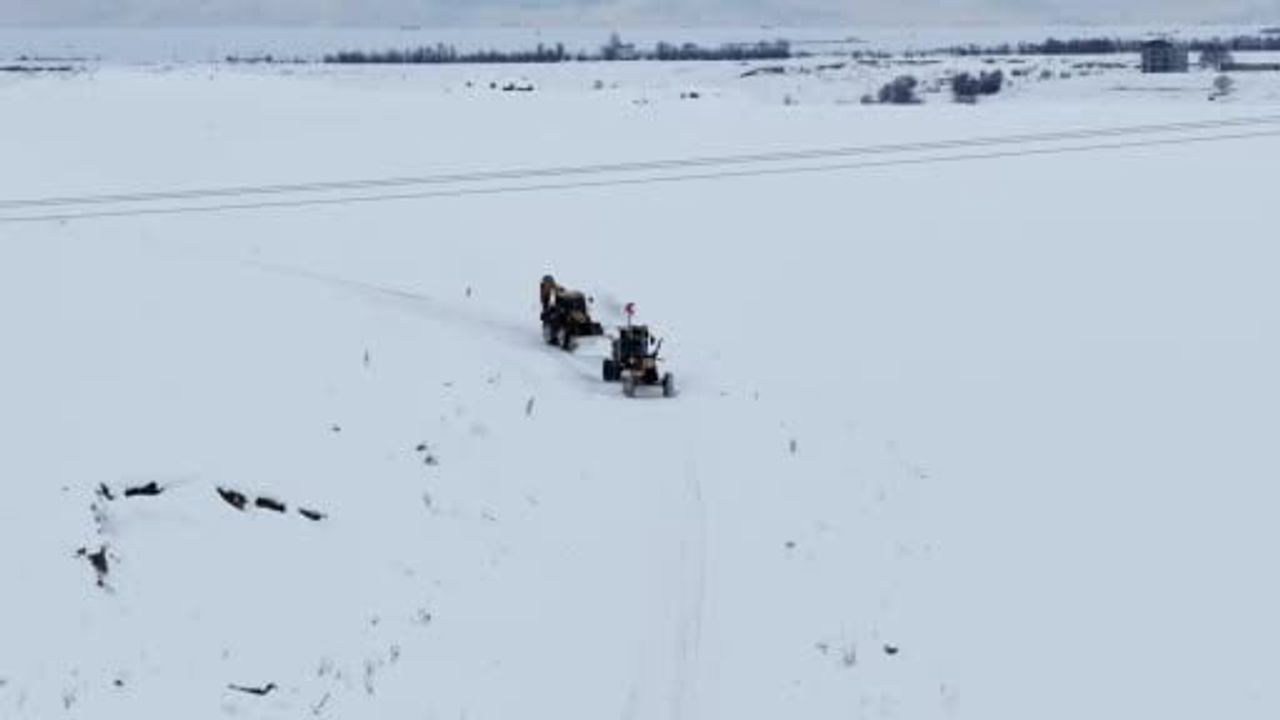 Van’da Karla Mücadele: 363 Yoldan 230’u Açıldı