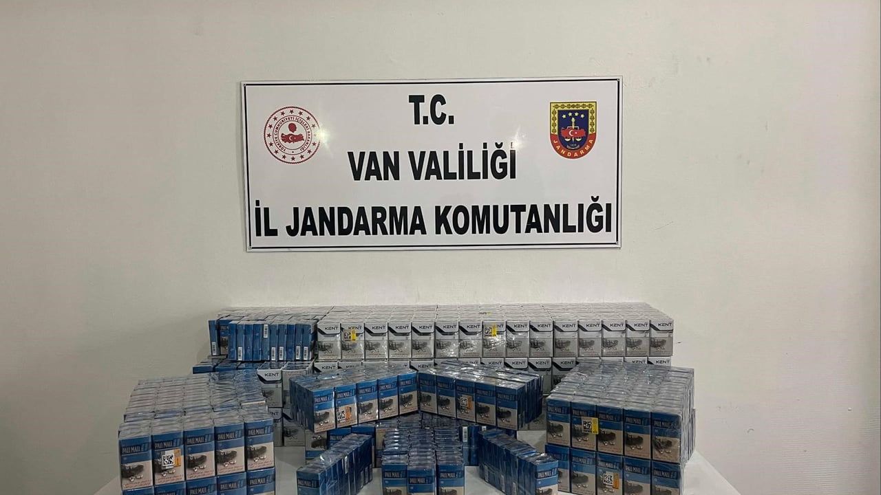 Van'da Uyuşturucu ve Kaçak Sigara Operasyonu: Bonzai, Skunk ve 1.180 Paket Ele Geçirildi