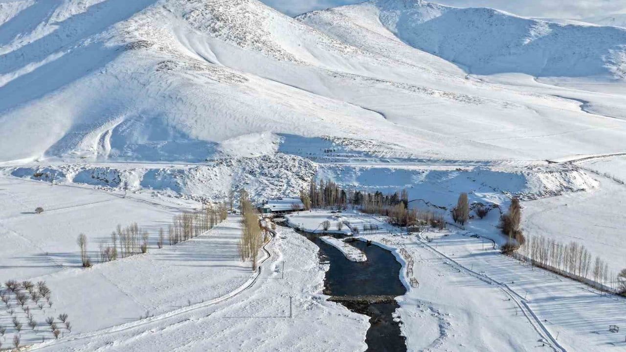 Van Gölü Havzası'nda Kritik Uyarı: 10-20 Yılda Su Krizi Kapıda