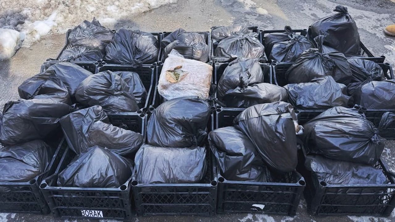 Van’ın Edremit’inde Tırda 39 Kilo 340 Gram Skunk Ele Geçirildi