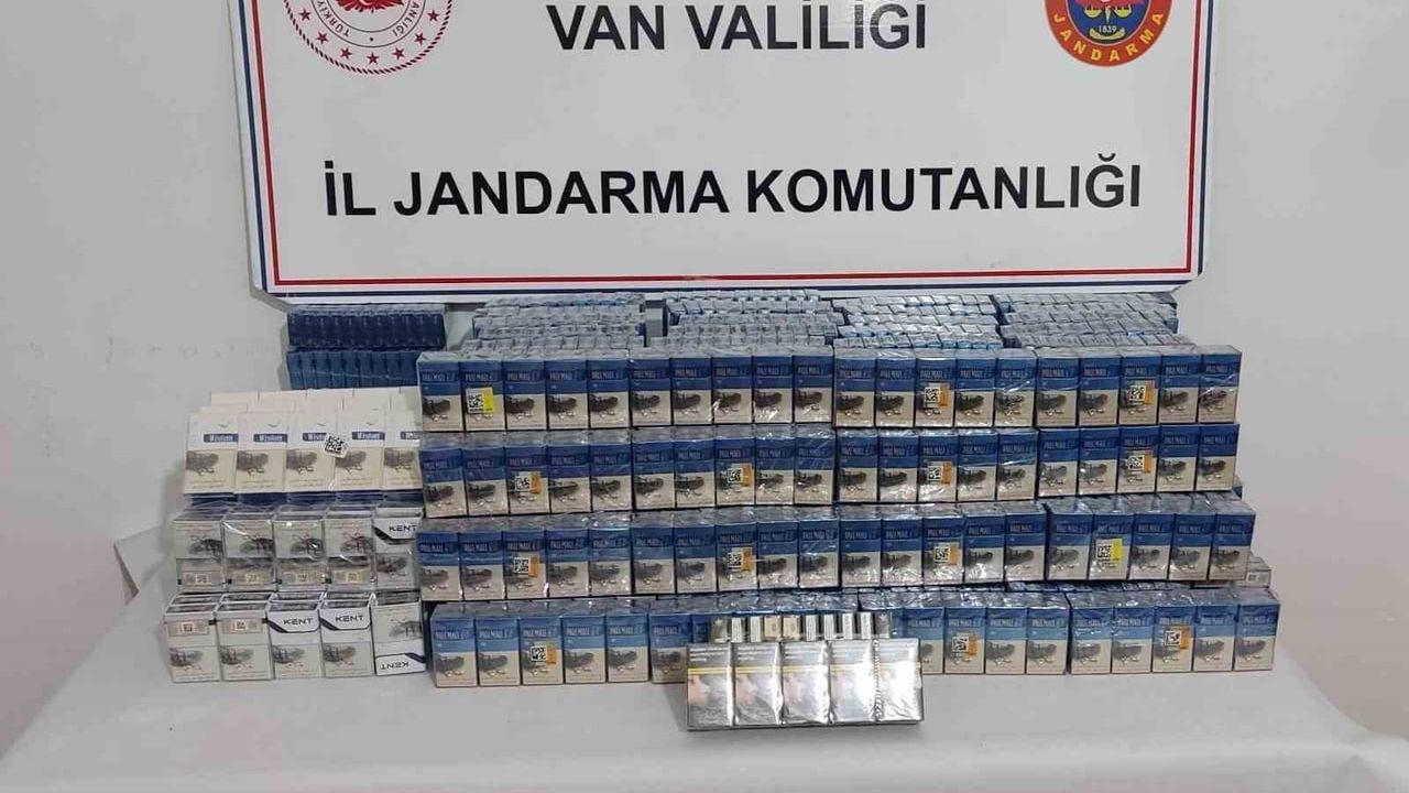 Van Muradiye'de 2 bin 210 Kaçak Sigara Ele Geçirildi