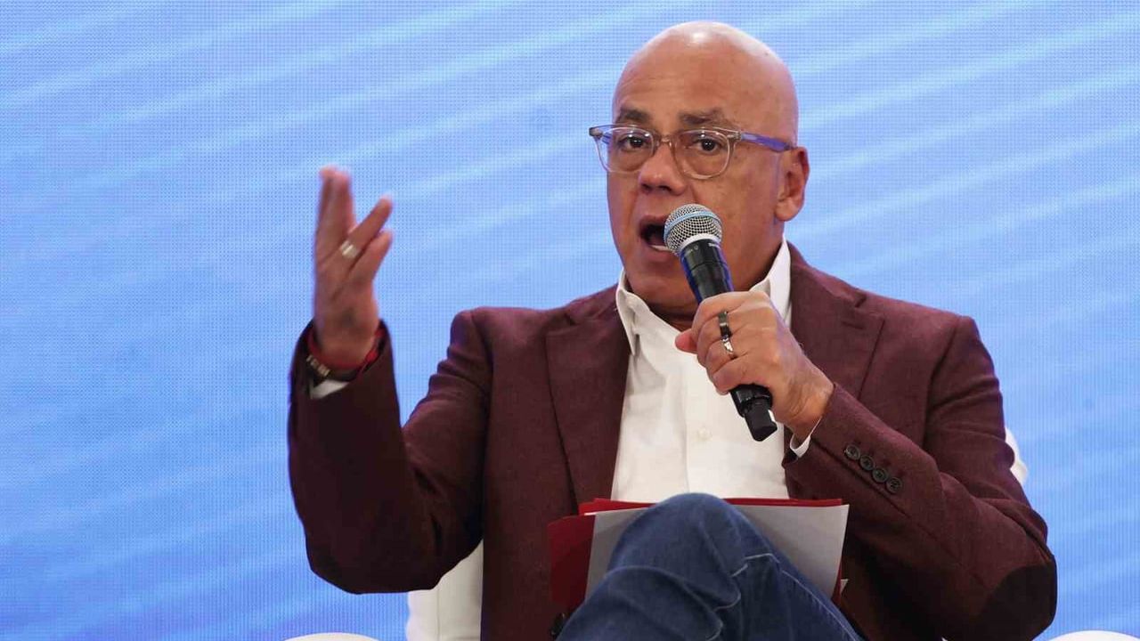 Venezuela'da Tahliyeler: Meclis Başkanı Jorge Rodriguez 400'ü Aştığını Açıkladı