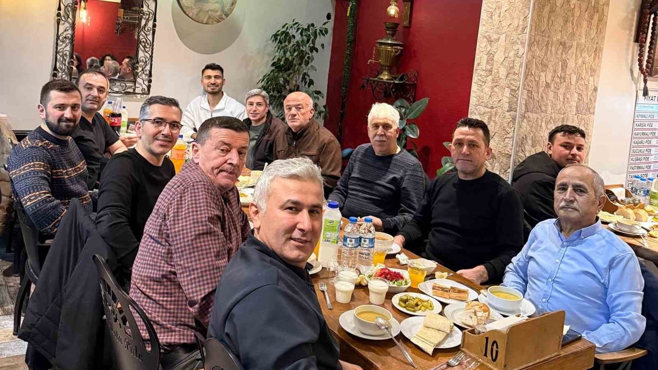 Vezirköprü'de 40 Yıllık Sağlık Emekçisine Vefa Gecesi